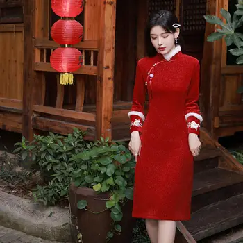 Naiste punane muudetud cheongsam pool kleit Uus stiil lille tikandid paksenenud Hiina paigaldatud cheongsam kaasaegne kleit