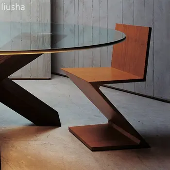Kodus söögi tool vana täispuidust Z-kujuline tool kaasaegne minimalistlik disaineri loominguline erilise kujuga seljatugi väljaheites